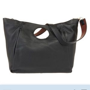 NWOT Vince Camuto keyhole leather Bea satchel bag